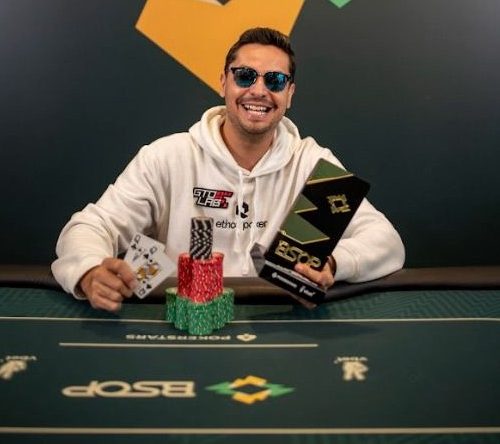 Reyes Espinoza y Vázquez Treviño pintaron con el tricolor mexicano el podio del Night Turbo en las BSOP Millions