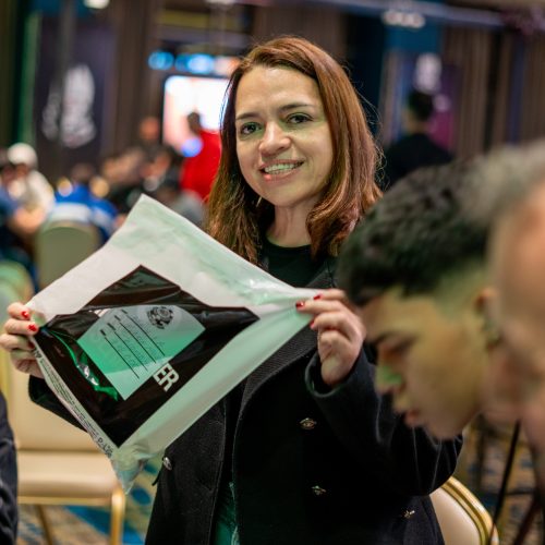 Molina sacó ventaja en el primer vuelo del Evento Principal del WSOP-C Panamá