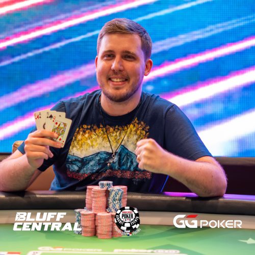 Roberts conquistó el anillo de las cuatro cartas en la etapa canalera del Circuito de la Serie Mundial