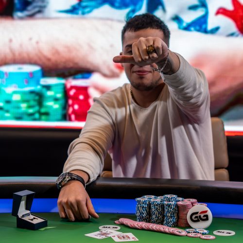 Martínez se quedó con el anillo y Toscano entró al podio en la vibrante definición del High Roller PKO en el WSOP-C Panamá