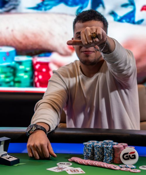 Martínez se quedó con el anillo y Toscano entró al podio en la vibrante definición del High Roller PKO en el WSOP-C Panamá