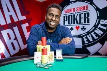 Hawkins supera su propio récord al ganar su anillo número 22 en el circuito de la Serie Mundial