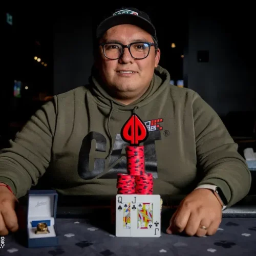 Mejía dio noticia este domingo con un título en los paños virtuales de GGPoker