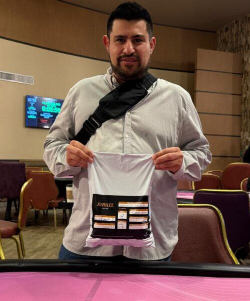 Hernández va un paso adelante entre los once que lucharán por el título del torneo central en el Jubilee