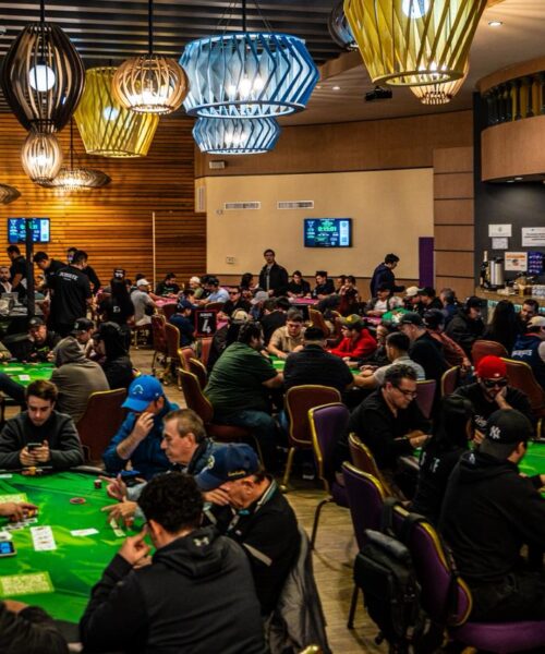 Garza y Rodríguez comandaron las rondas iniciales del torneo central y del High Roller en el Jubilee