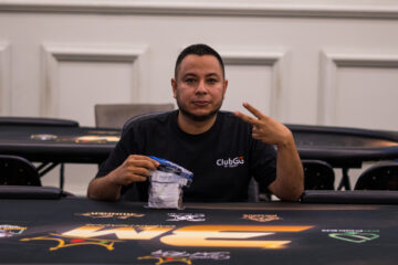 Pérez fue el primer capitán de vuelo en la apertura de un nuevo festival en el Casino del Rey