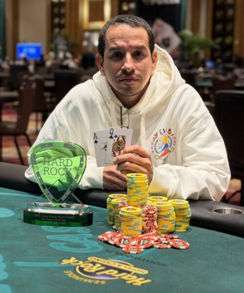 Toro se impuso en un duelo latino para coronarse en el primer evento del WPT Seminole Hard Rock Poker Showdown