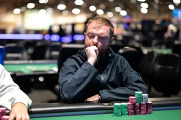 Owen le puso un inglés muy mexicano a la definición del US$1.500 Seven Card Stud Hi-Lo en las World Series of Poker 2026