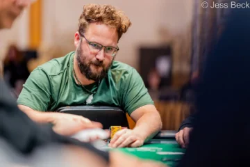 Anderson lidera a los finalistas del US$10.000 Razz Championship, en un cerrado duelo con Rodawig