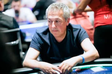 Sagra, entre los mejores del chip count y Toro con un importante aire en la camisa, animan la tropa hispana para el Día 3 del Wynn 10K Championship
