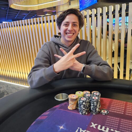 Basurto lideró un nutrido grupo de clasificados en el arranque de las Noches de Poker en Querétaro