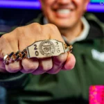“Es un flip, es un flip” | Ciro González, el joyero de Cancún que vino a celebrar su cumpleaños y se fue con un brazalete de la WSOP