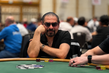 Eloy Rios y José Rodriguez mantienen viva la bandera mexicana en el Millionaire Maker