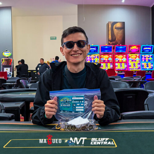 Ruíz condujo a los últimos cuatro pasajeros para el selecto Día 2 del Mini High Roller PKO en el Nuevo Vallarta Tour