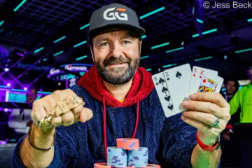 Negreanu se consagró entre los especialistas de las cuatro cartas y conquistó su octavo brazalete