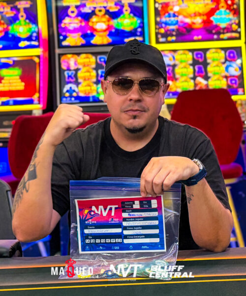 Esteban tuvo el mejor asiento del vuelo 1B en el torneo central de la edición de verano del Nuevo Vallarta Tour