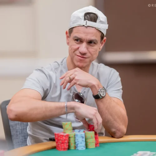 Trimmer llega volando alto al Día Final del US$1.500 PLO Double Board Bomb Pot