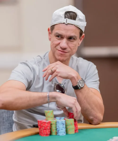 Trimmer llega volando alto al Día Final del US$1.500 PLO Double Board Bomb Pot