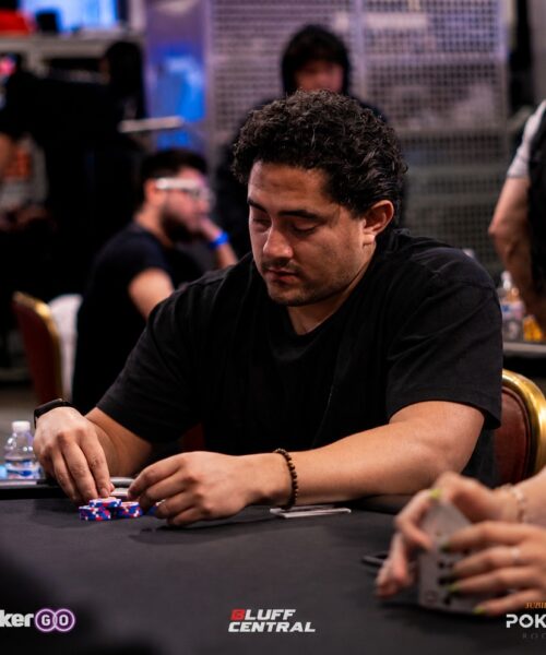 Trujillo y Escalona lograron los mejores stacks entre el último grupo de latinos que avanzó al Día 2 del US$600 NLH Ultra Stack en las WSOP 2026