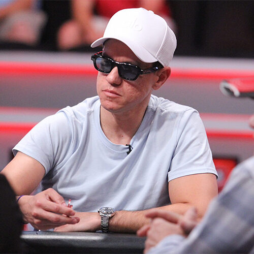 Julio Trimmer arranca el Día 2 como top 4 general del Double Board Bomb Pot | 3 mexicanos siguen con vida