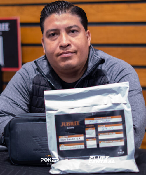 Gaytán y Madrigal van al frente en el chip count del High Roller, que tendrá su Día 2 este martes, en Monterrey