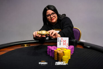 Nubia Córdova se llevó la mejor parte en la fiesta para las damas del Festival 10M Garantizados, en el Casino Jubilee