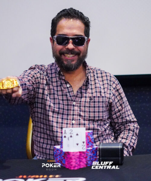 Cortés hizo valer la localía para levantar el primer trofeo en el Festival 10M del Casino Jubilee
