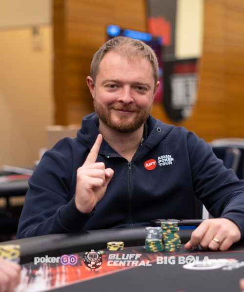 Owen dejó su bolsa llena a reventar en el vuelo 1B del Opener Mystery Bounty, con el que despega el World Series of Poker Circuit México