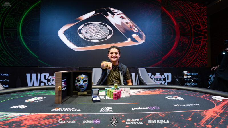 Campos se calzó el anillo del Mini Main Event del WSOP-C México, con una gran remontada en la mesa final