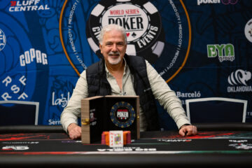 Jaikel puso a celebrar a los ticos en el WSOP-C México, con su victoria en el NLH Hyper Turbo