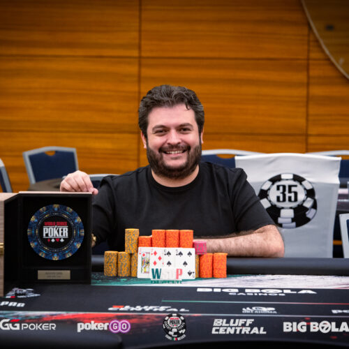 Olvera levantó su trofeo a toda velocidad en la modalidad de cuatro cartas, en el marco del WSOP-C México