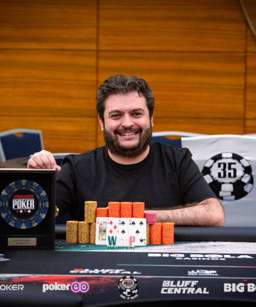 Olvera levantó su trofeo a toda velocidad en la modalidad de cuatro cartas, en el marco del WSOP-C México